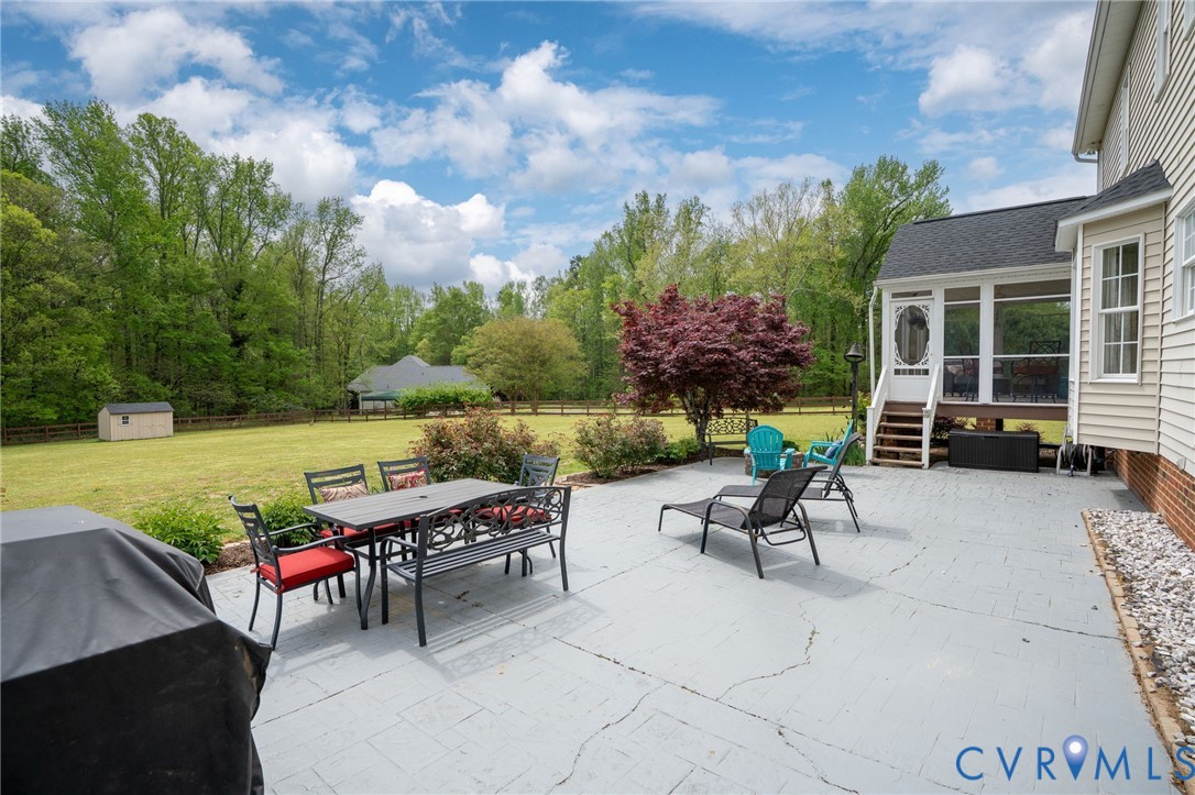 1937 Retreat Dr