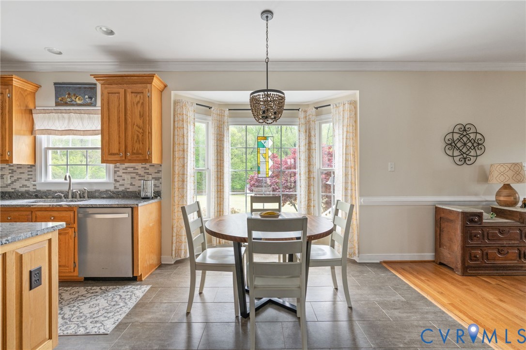 1937 Retreat Dr