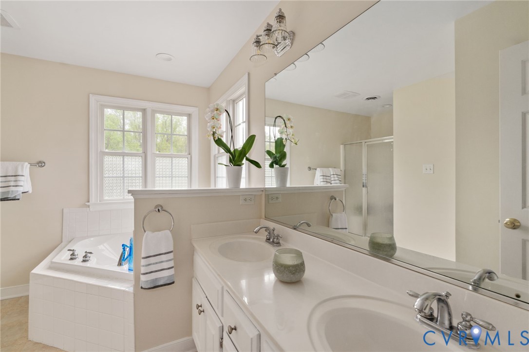 1937 Retreat Dr