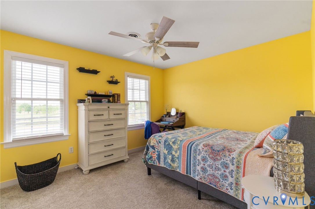 1937 Retreat Dr