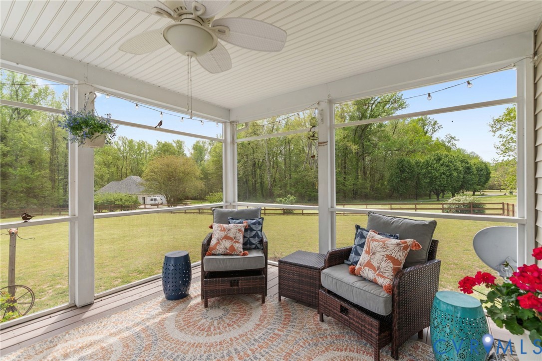 1937 Retreat Dr