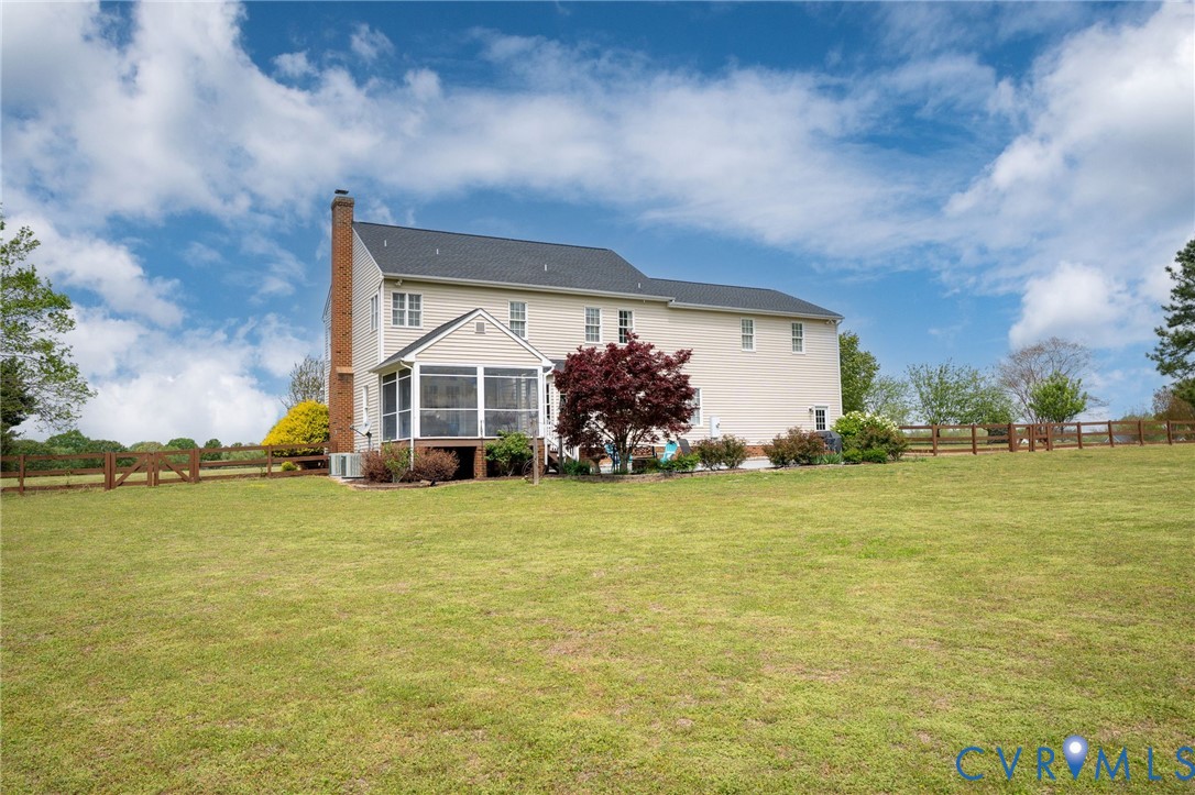 1937 Retreat Dr
