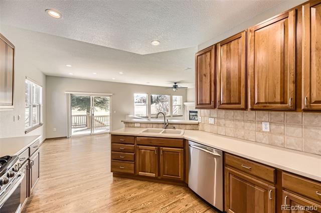23738 E Clifton Place
