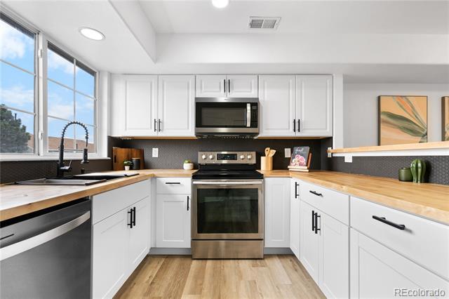 8199 Welby Rd Unit: 3807