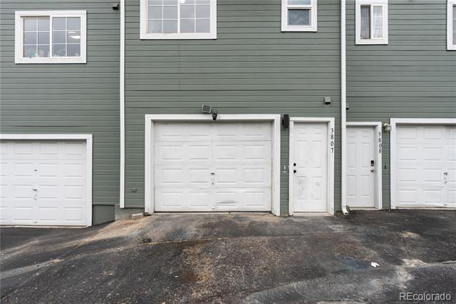 8199 Welby Rd Unit: 3807