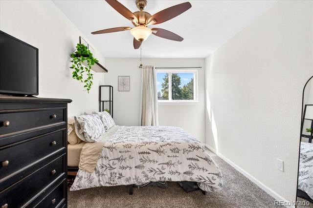4366 S Dearborn Court