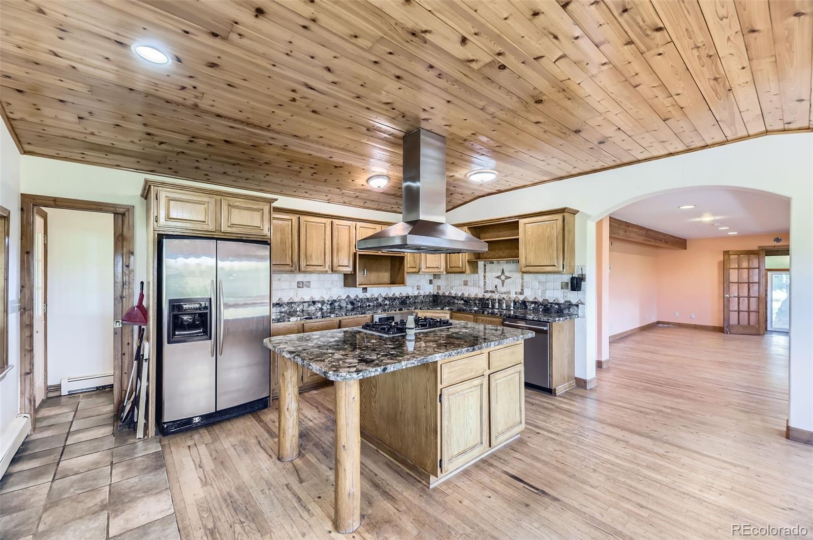 11475 N US Highway 85
