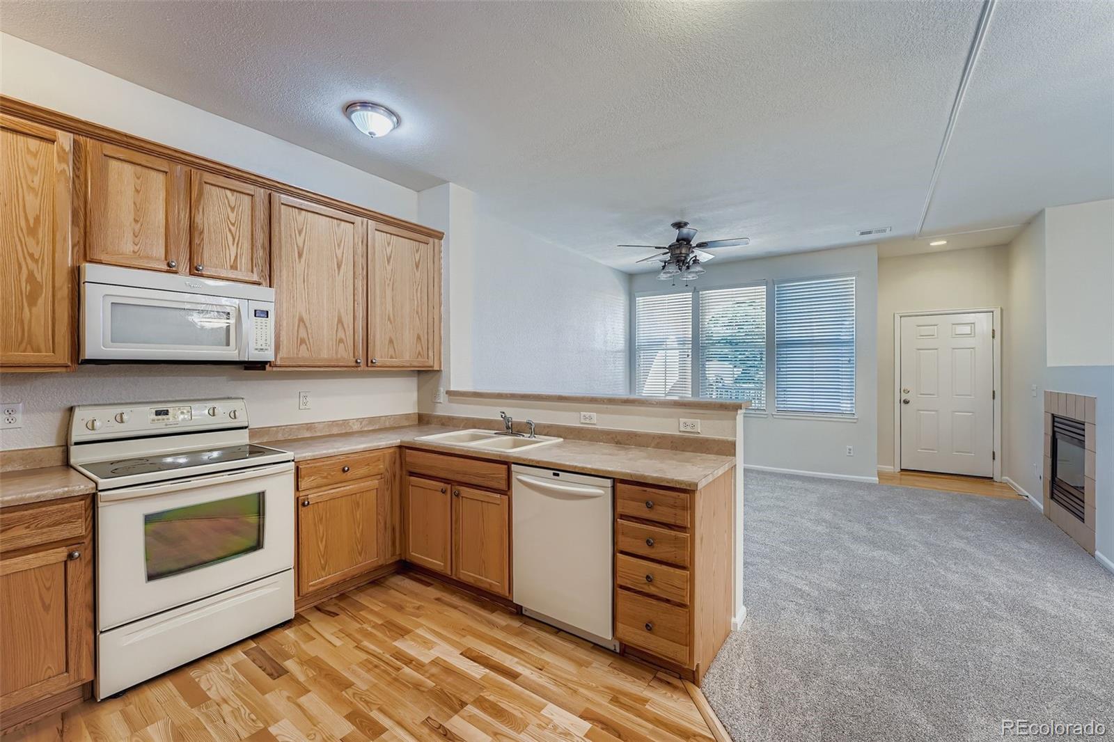 6725 S Versailles Way Unit: 103