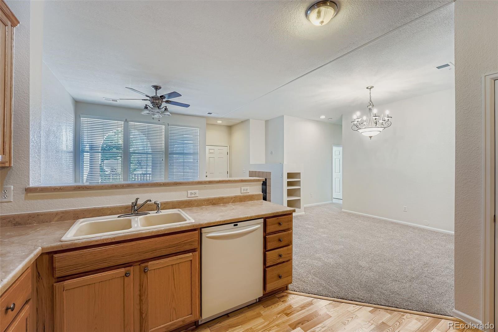 6725 S Versailles Way Unit: 103