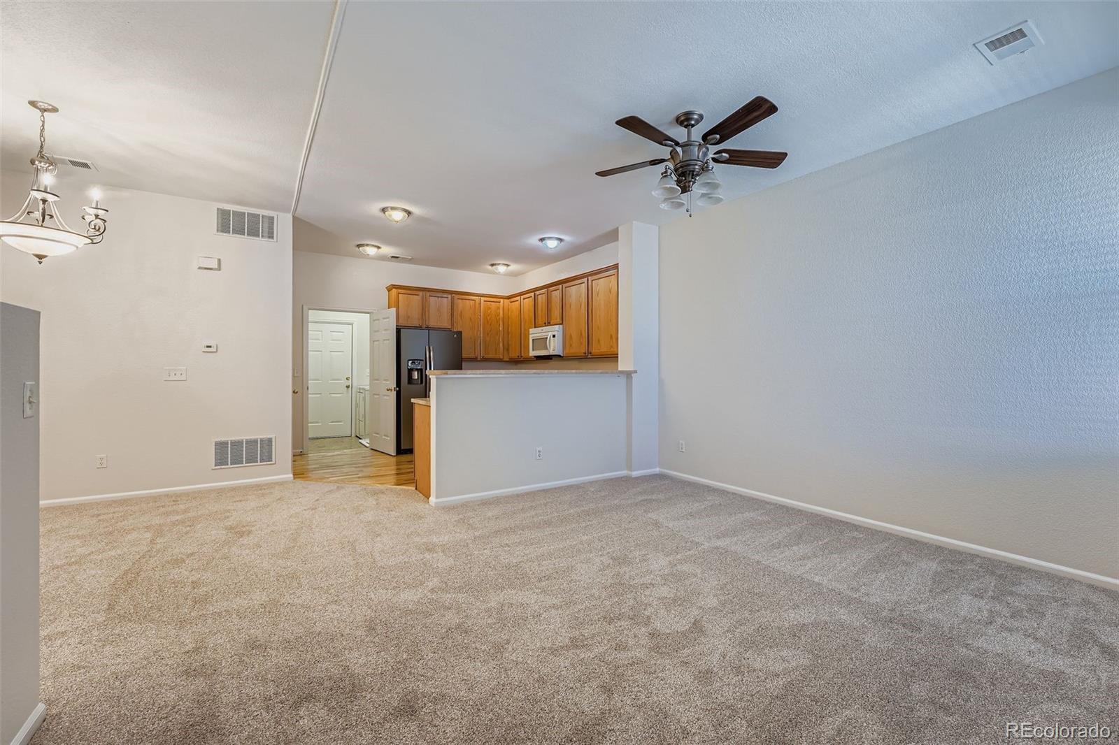 6725 S Versailles Way Unit: 103