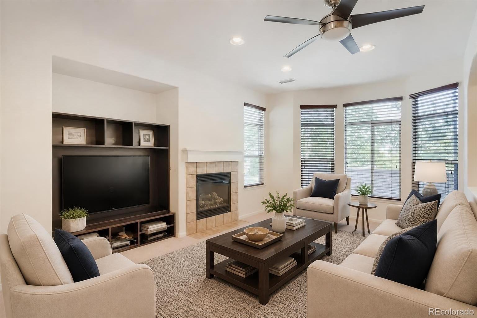609 W Burgundy Street Unit: B