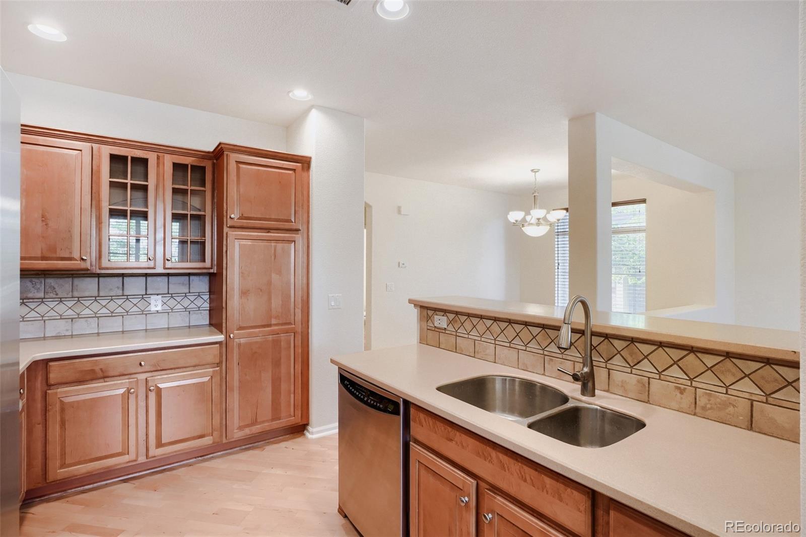609 W Burgundy Street Unit: B