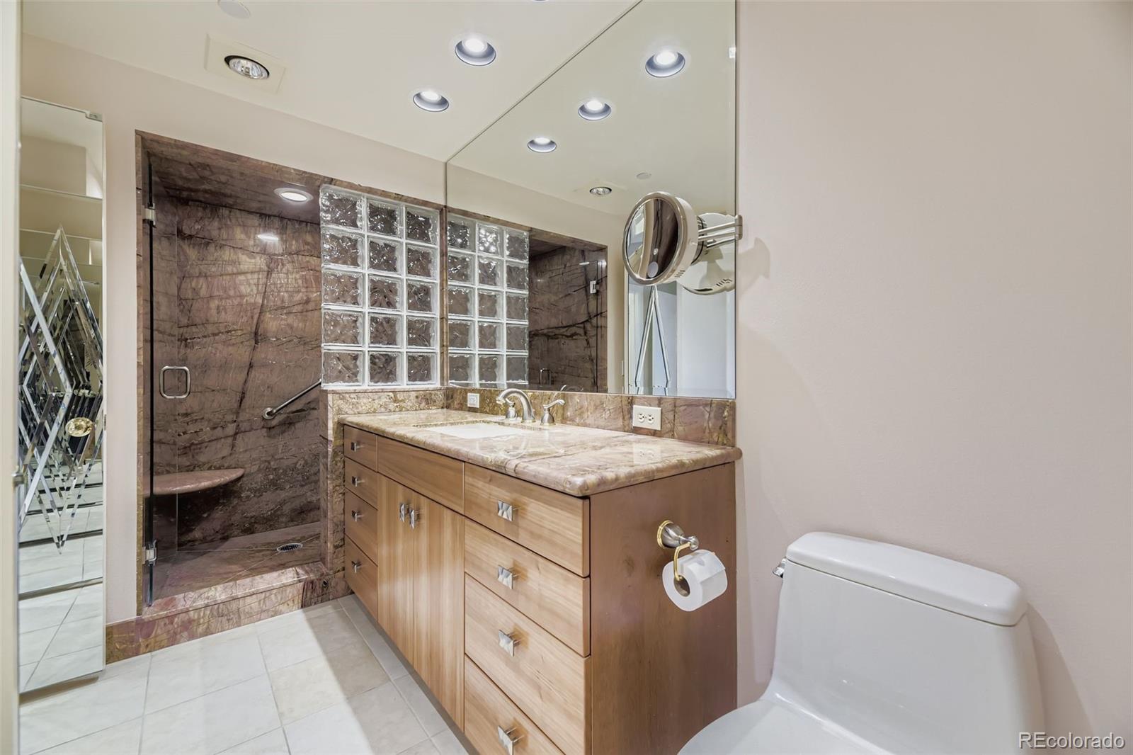 1900 E Girard Place Unit: 606