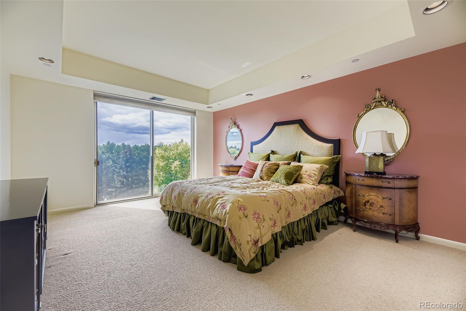 1900 E Girard Place Unit: 606