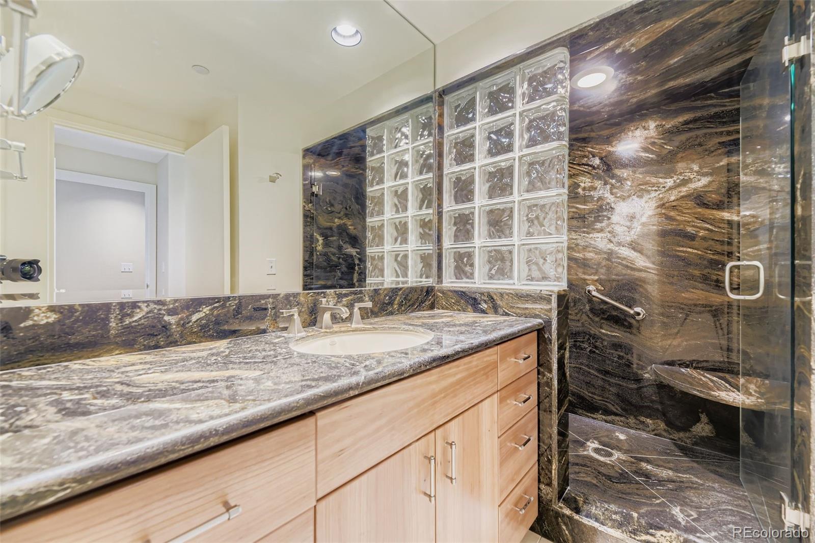 1900 E Girard Place Unit: 606