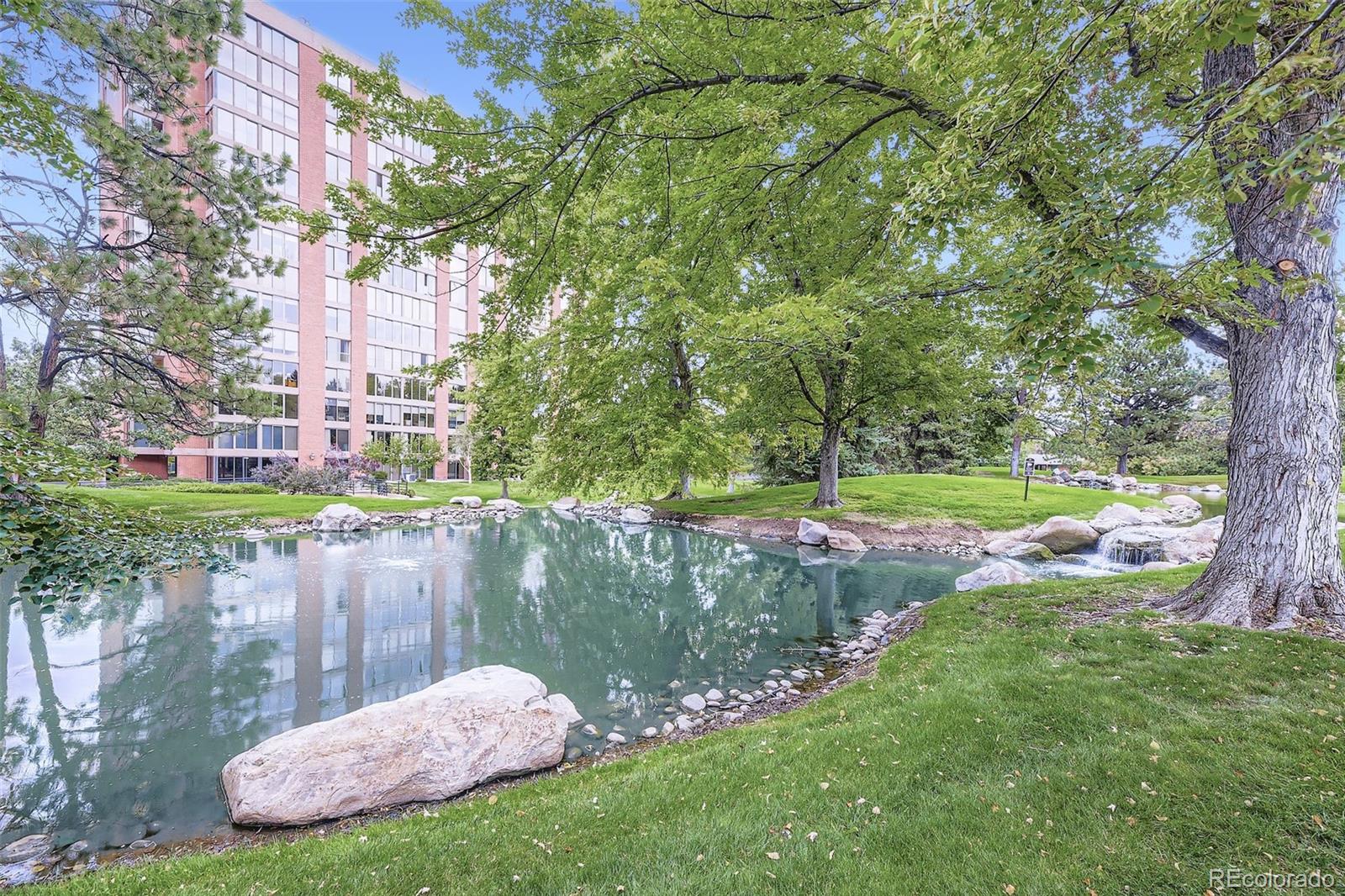 1900 E Girard Place Unit: 606