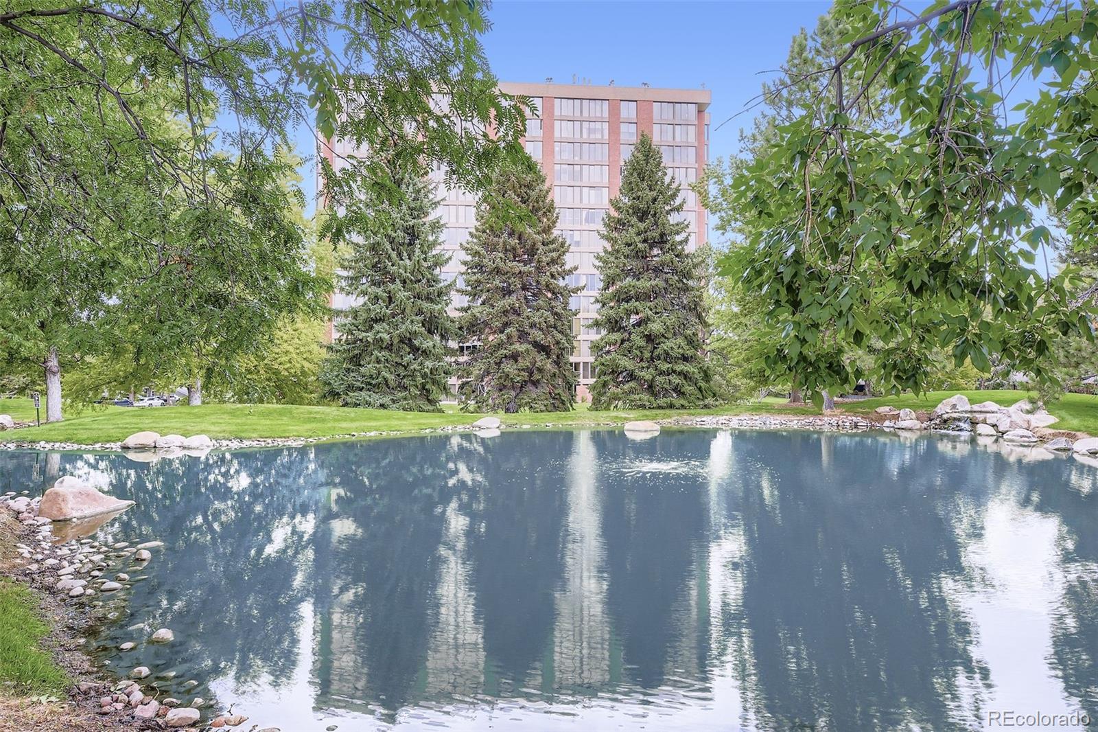1900 E Girard Place Unit: 606