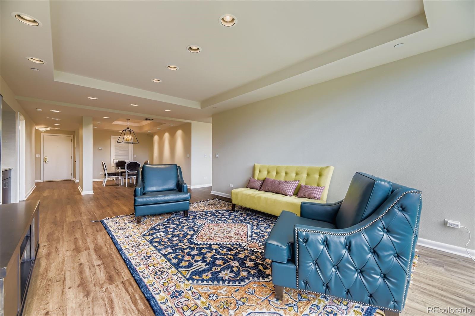 1900 E Girard Place Unit: 606