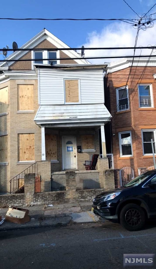 934 East 19th Street