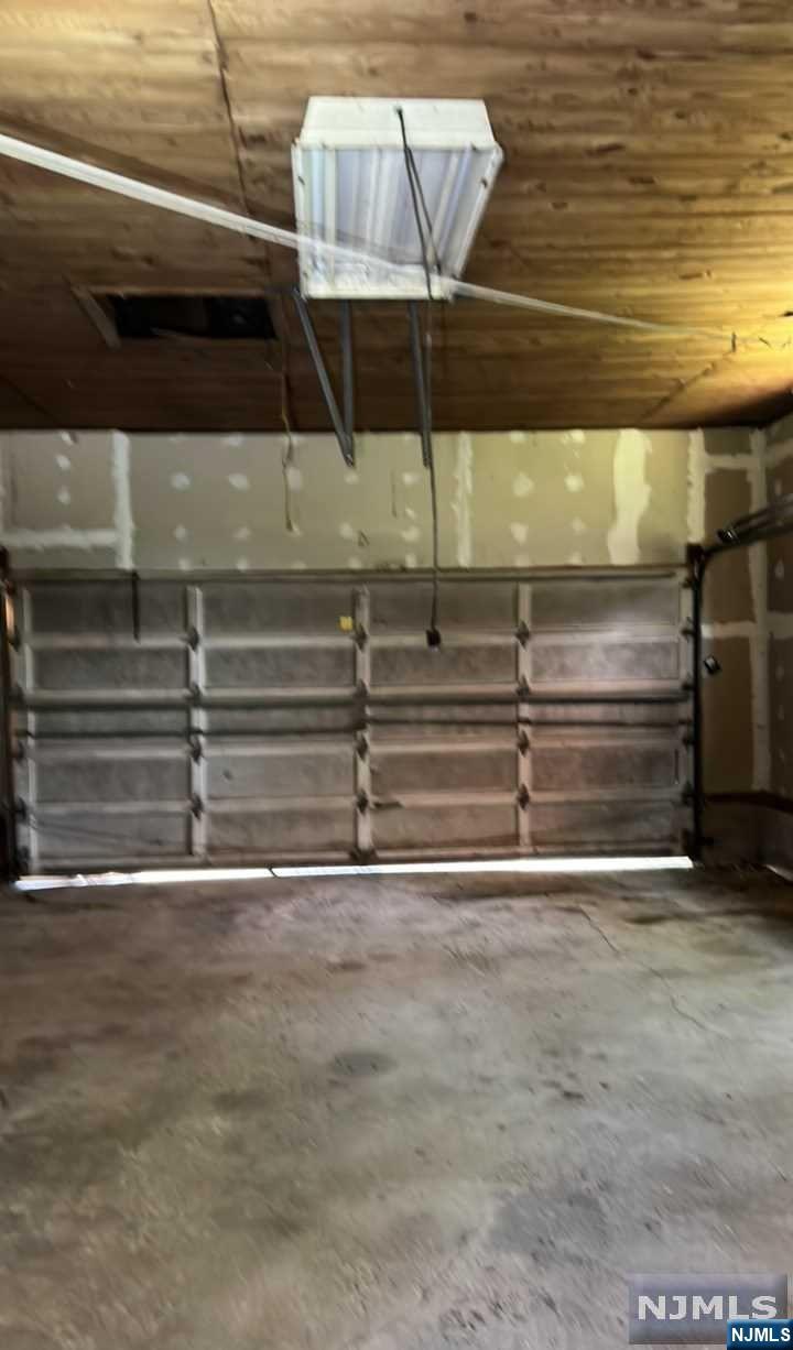 10 W White Birch Drive