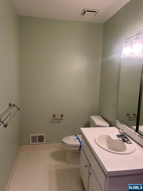 599 Apache Court