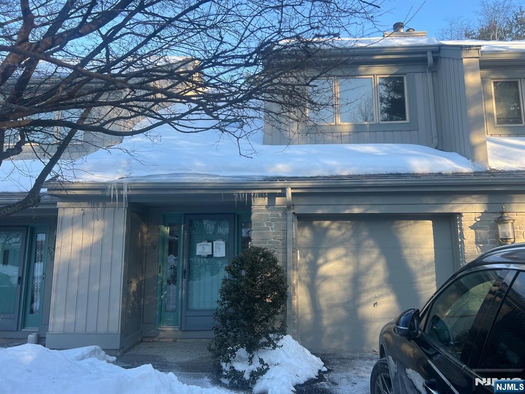 599 Apache Court