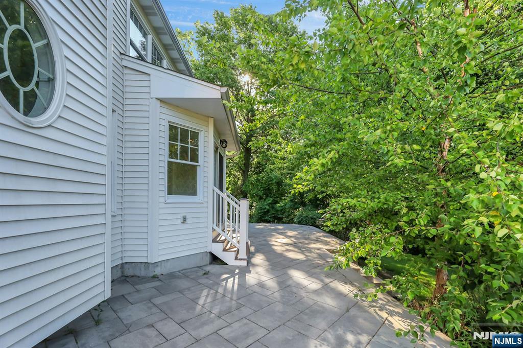 28 Serrell Drive