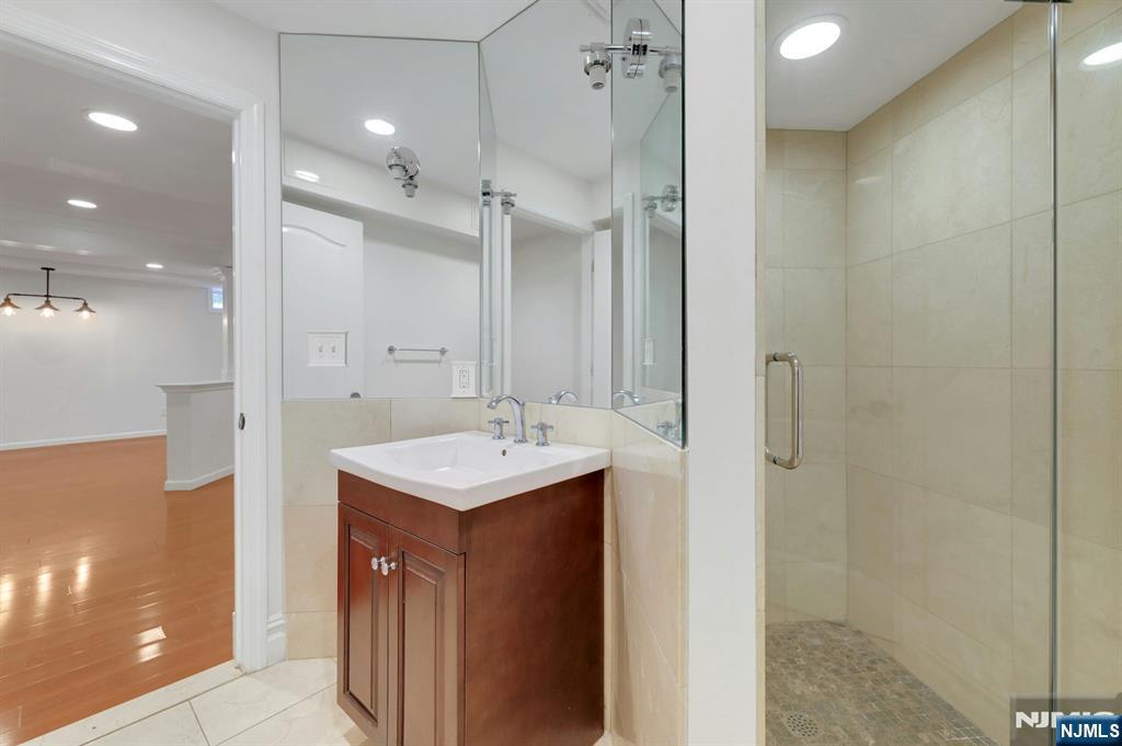 28 Serrell Drive