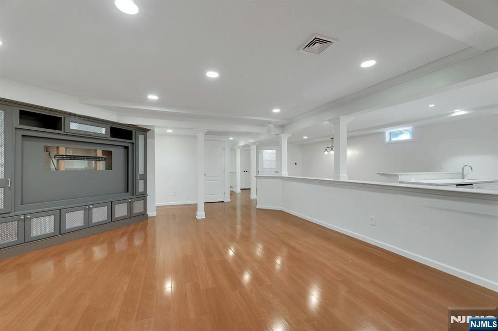 28 Serrell Drive