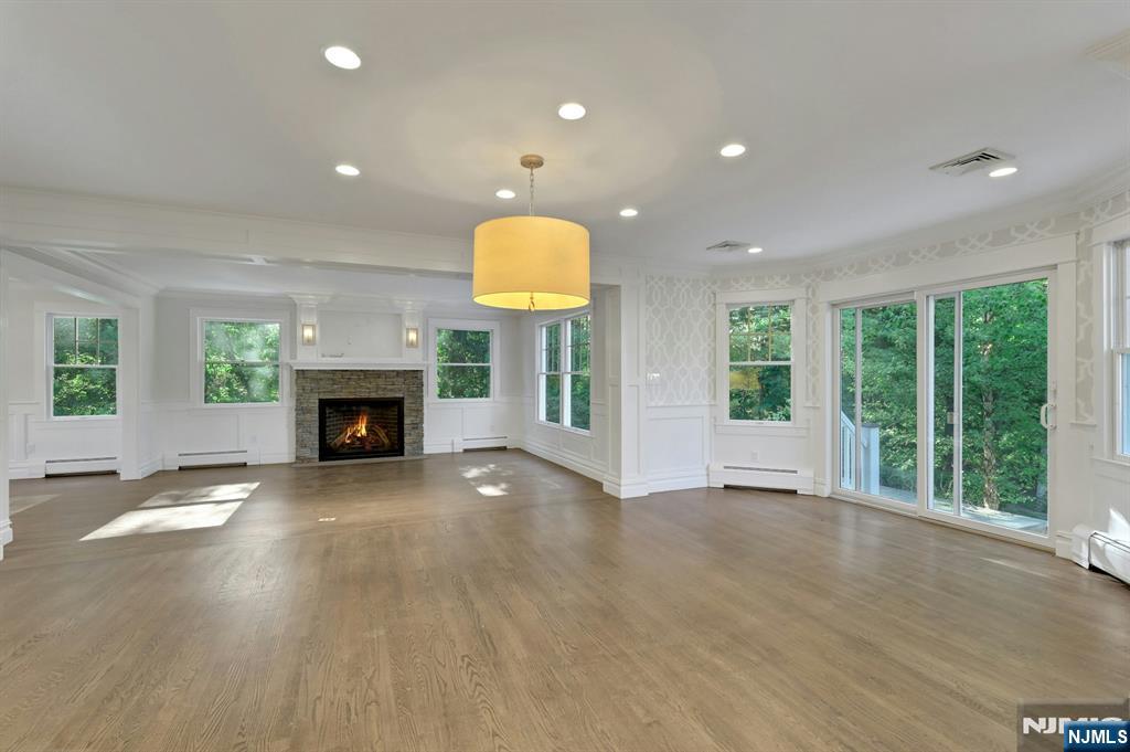 28 Serrell Drive