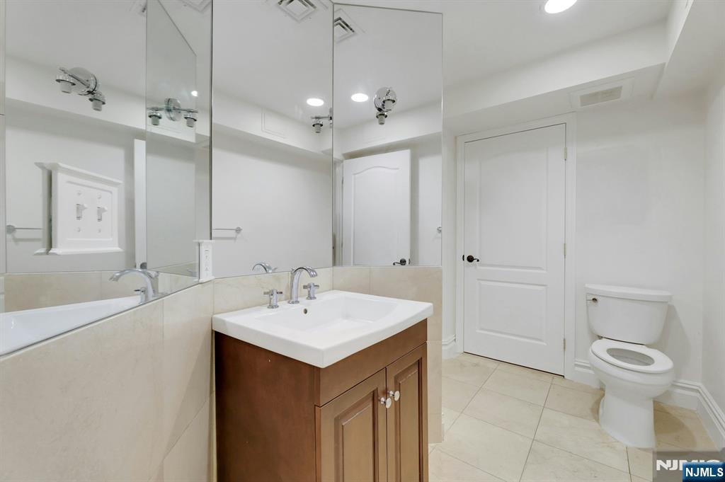 28 Serrell Drive