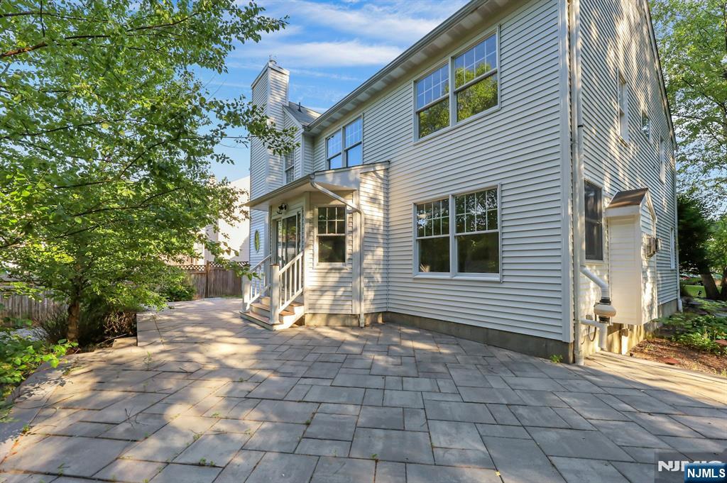 28 Serrell Drive
