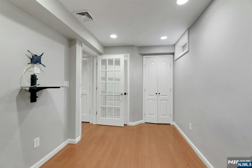 28 Serrell Drive