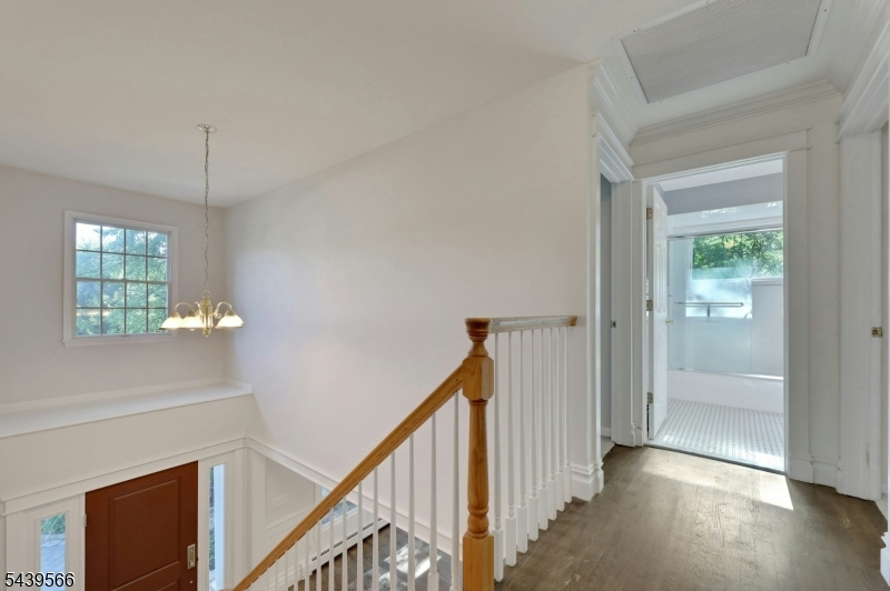 28 Serrell Dr
