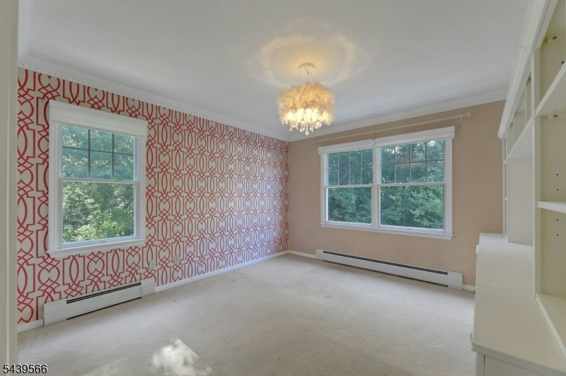 28 Serrell Dr