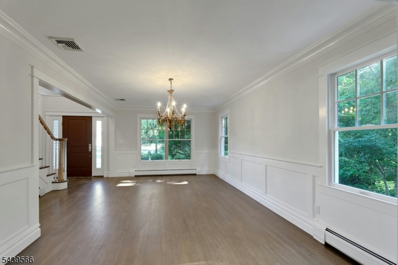 28 Serrell Dr