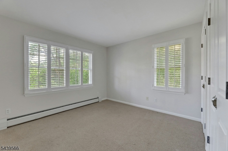 28 Serrell Dr