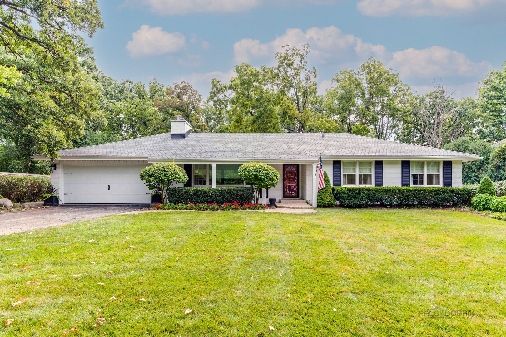 597 S Green Bay Road