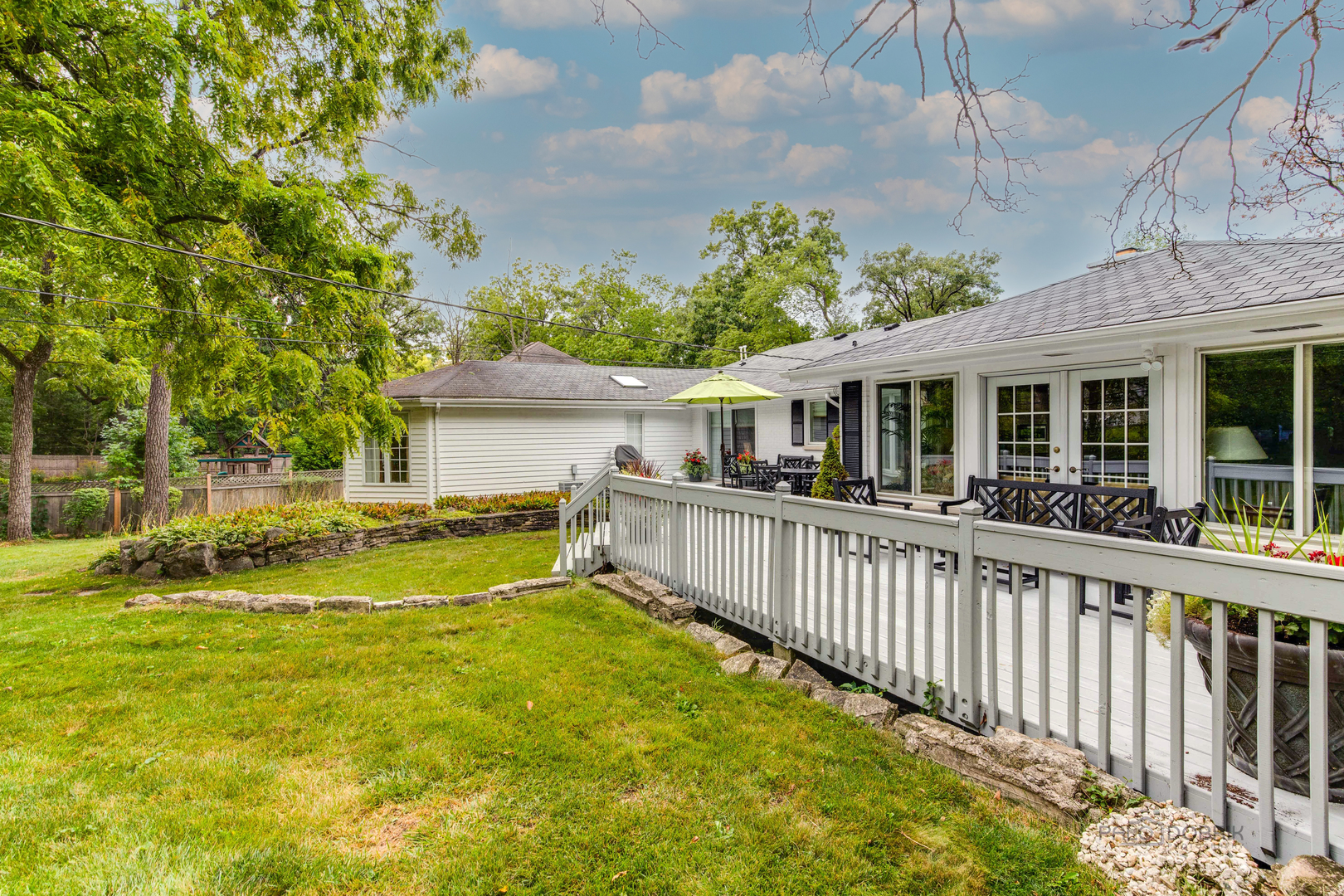 597 S Green Bay Road