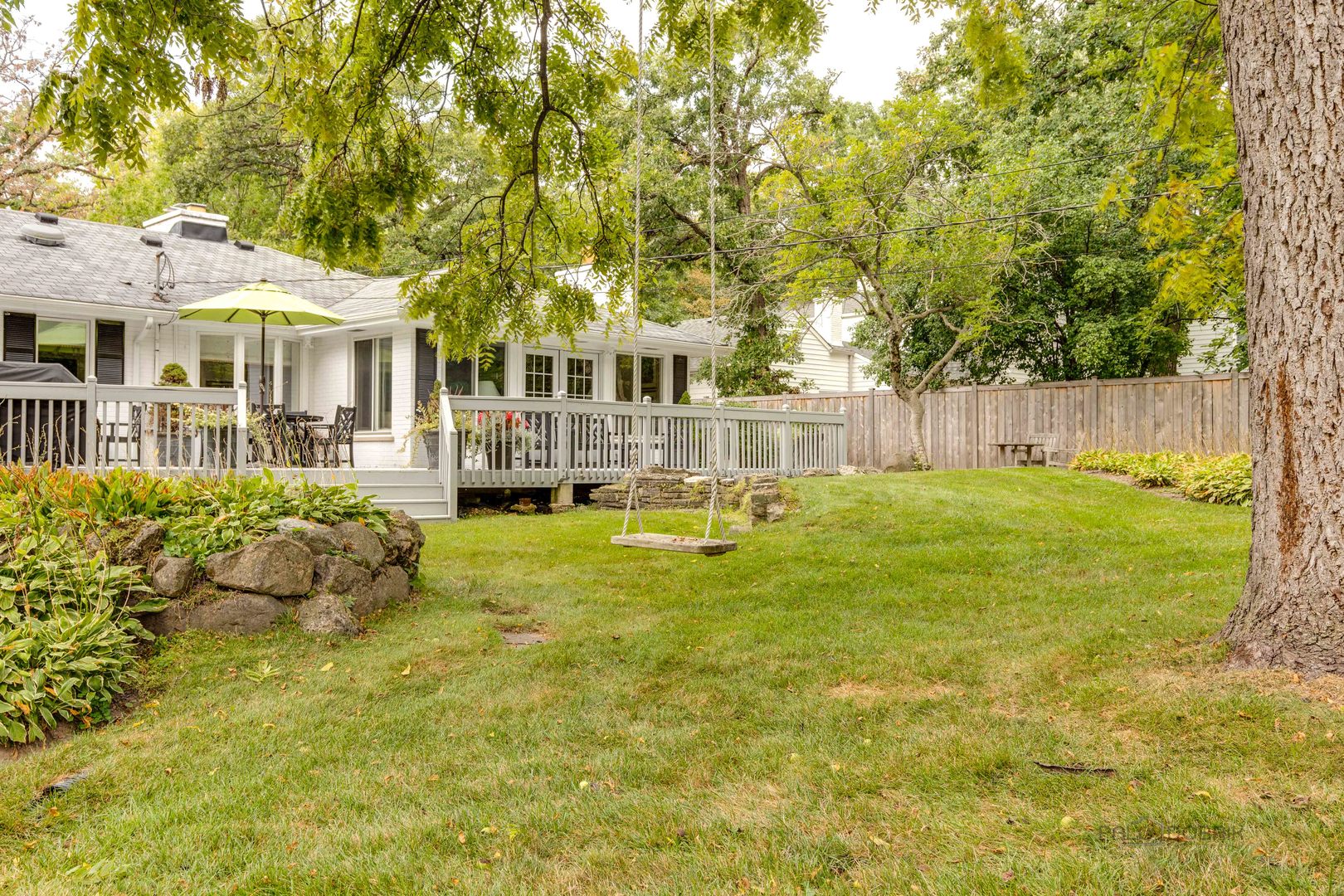 597 S Green Bay Road