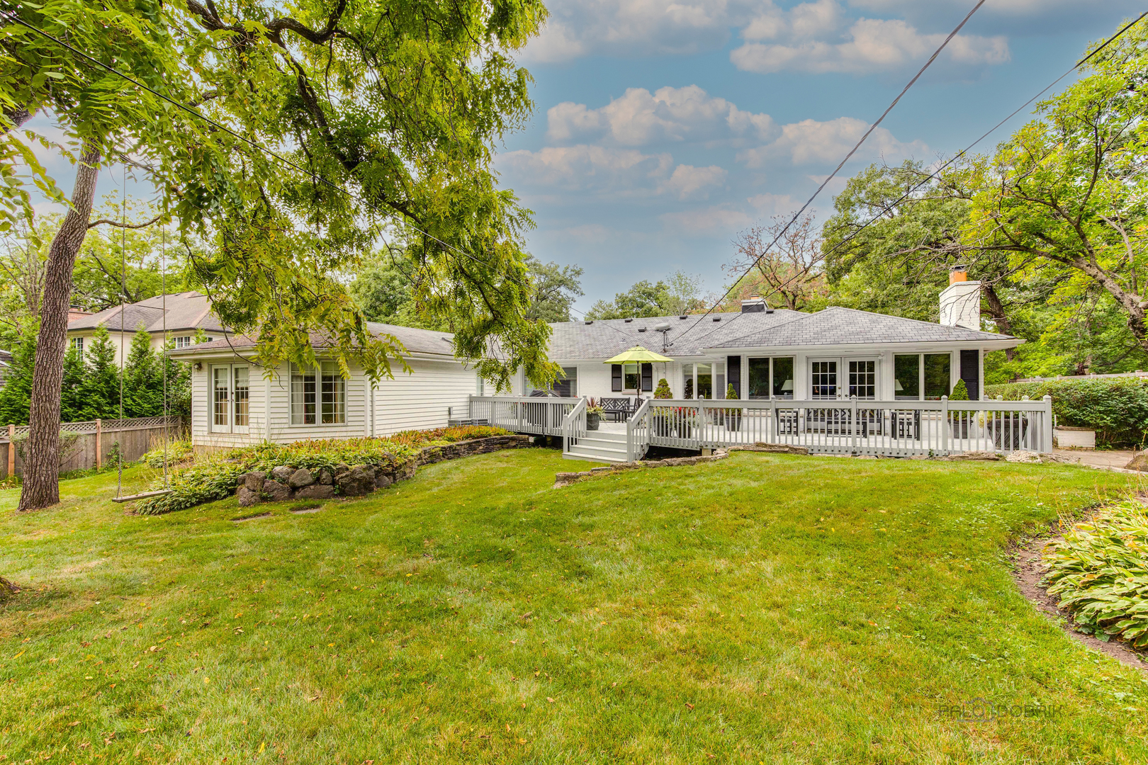 597 S Green Bay Road