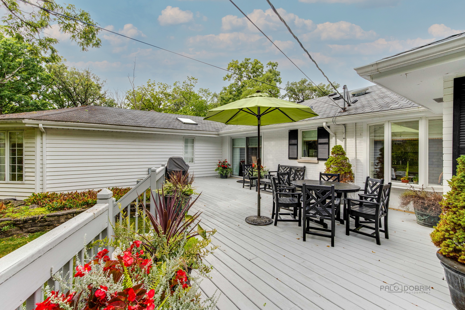 597 S Green Bay Road