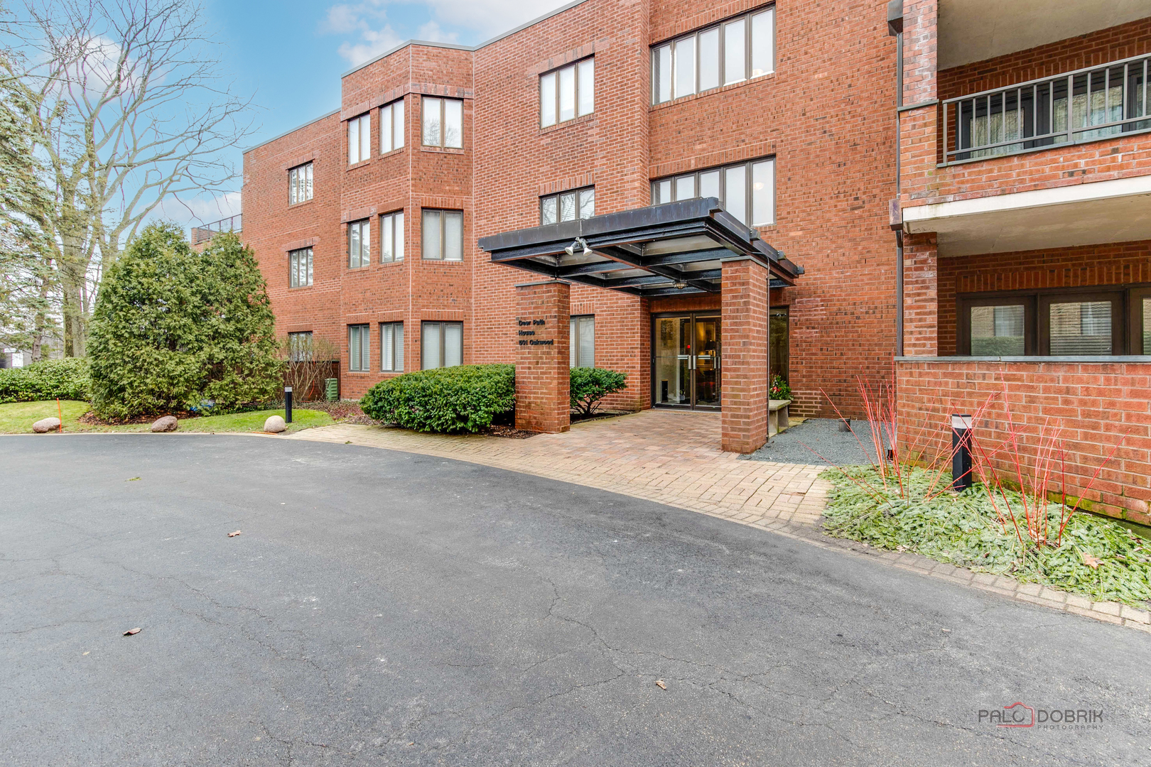 501 Oakwood Avenue Unit: 1D