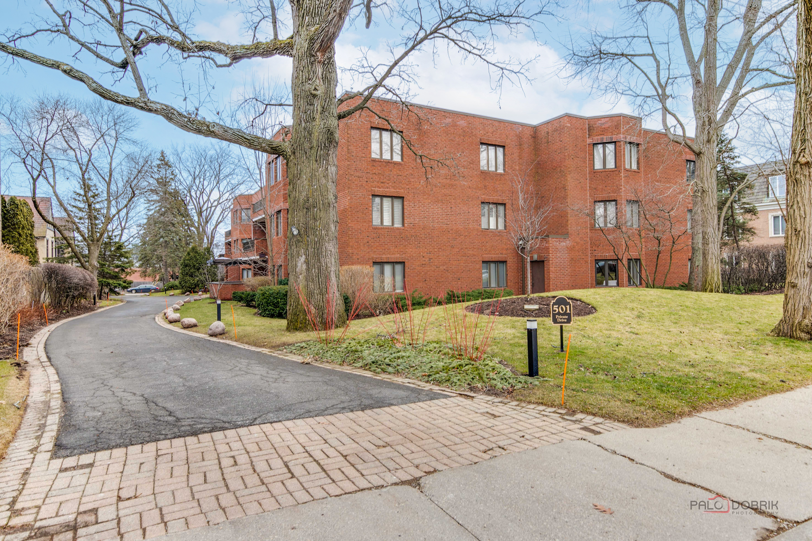 501 Oakwood Avenue Unit: 1D