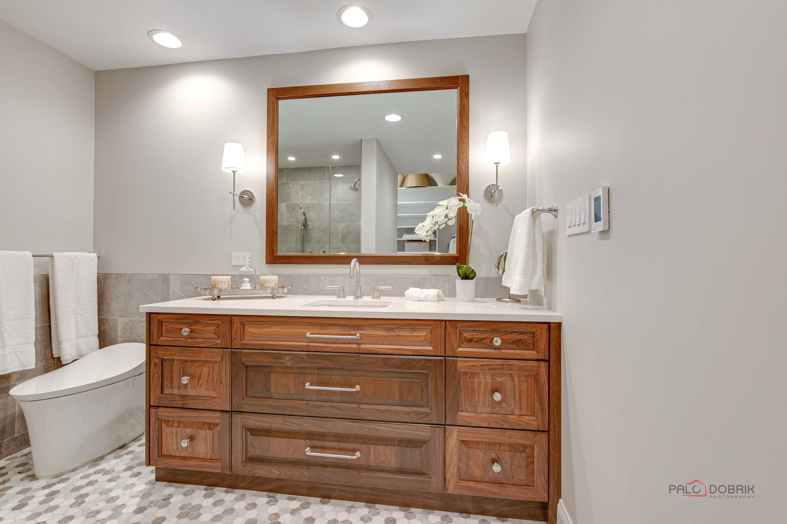 501 Oakwood Avenue Unit: 1D