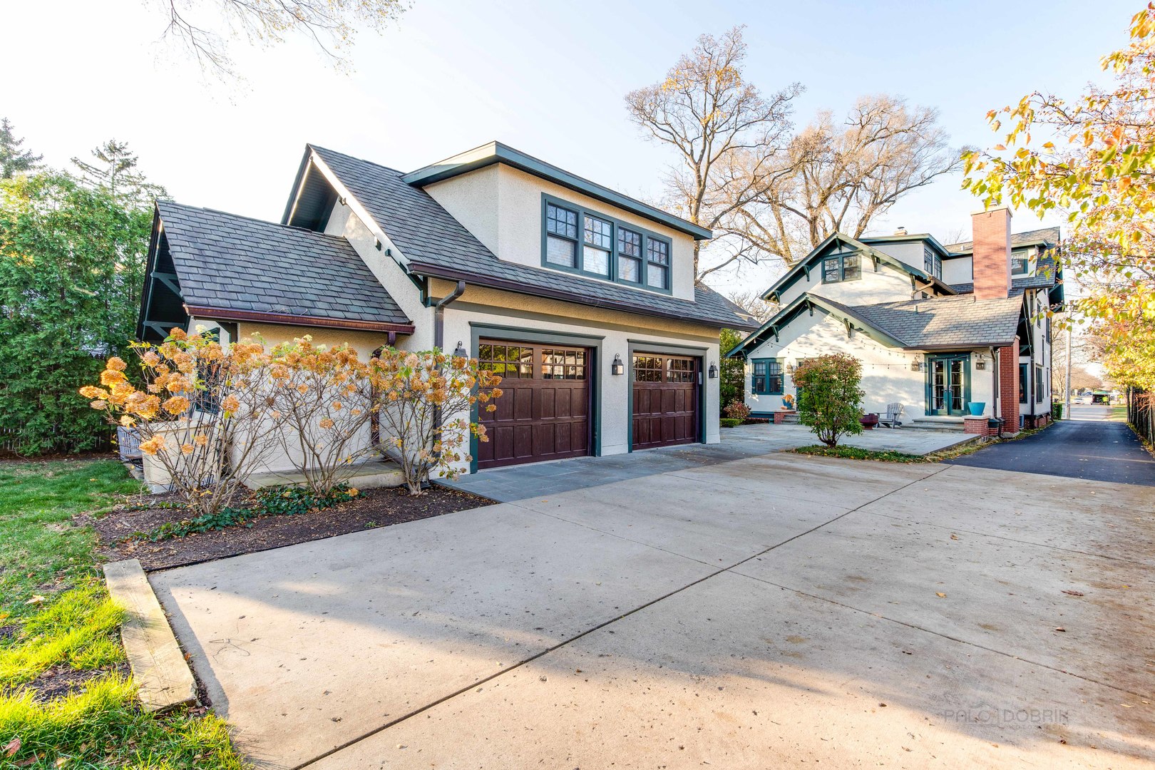 253 Vine Avenue