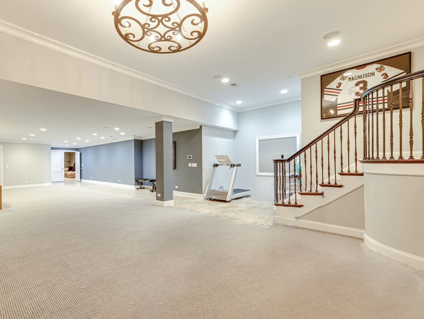 253 Vine Avenue