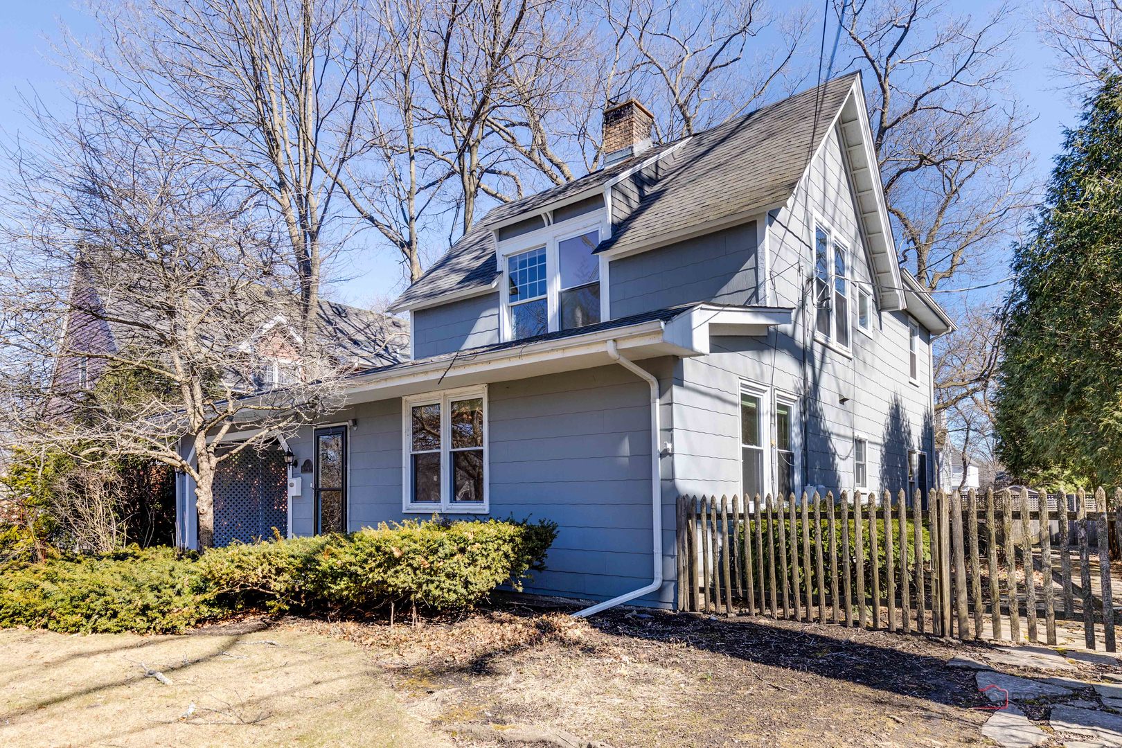 561 Moffett Road