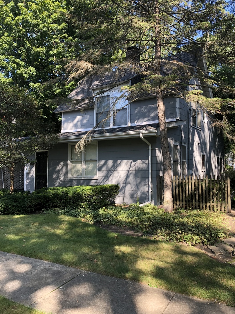 561 Moffett Road