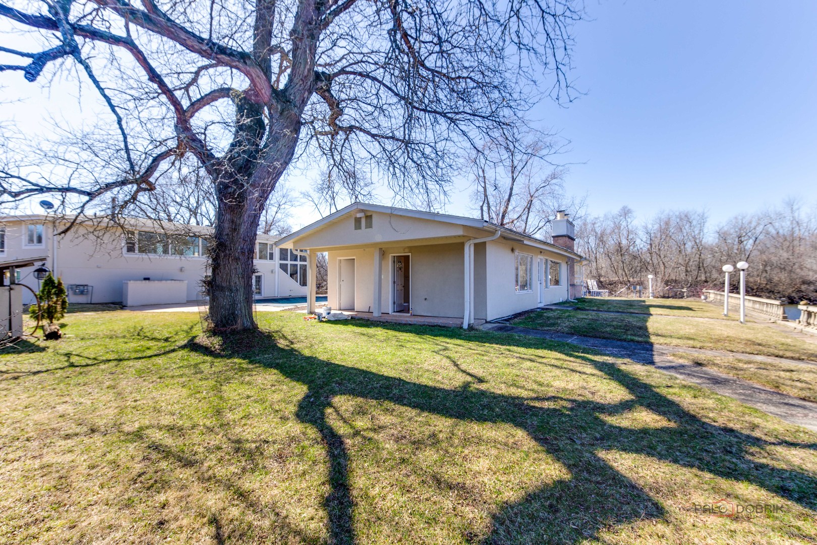 15463 W Oak Spring Road